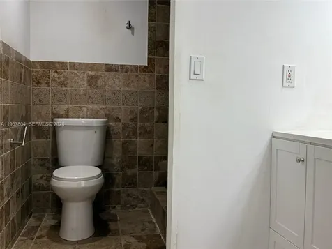 1705 Whitehall Drive Davie FL 33324