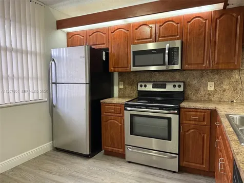 1705 Whitehall Drive Davie FL 33324