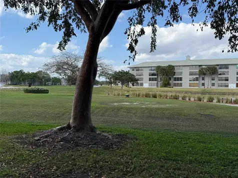 1705 Whitehall Drive Davie FL 33324