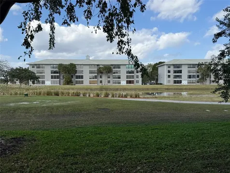 1705 Whitehall Drive Davie FL 33324