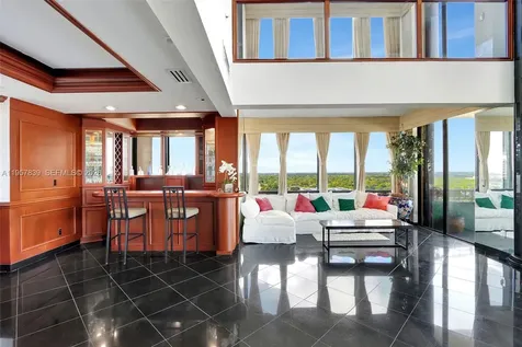 11113 Biscayne Boulevard Miami FL 33181
