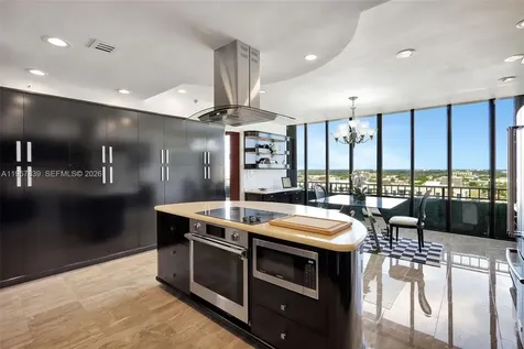11113 Biscayne Boulevard Miami FL 33181
