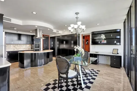 11113 Biscayne Boulevard Miami FL 33181