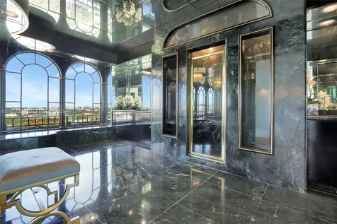 11113 Biscayne Boulevard Miami FL 33181