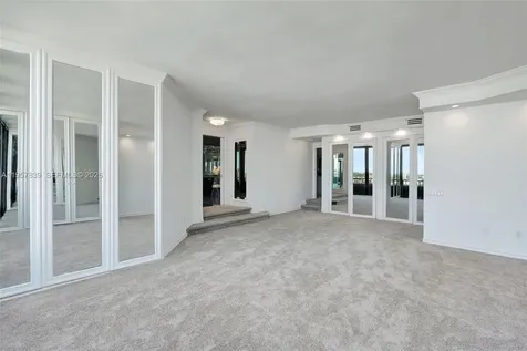 11113 Biscayne Boulevard Miami FL 33181