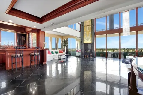 11113 Biscayne Boulevard Miami FL 33181