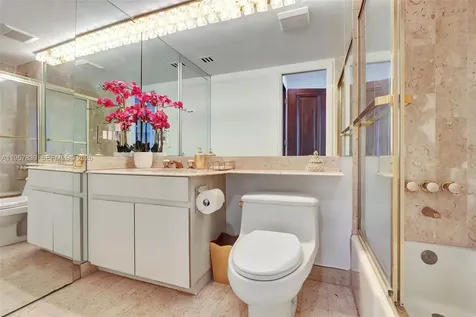 11113 Biscayne Boulevard Miami FL 33181