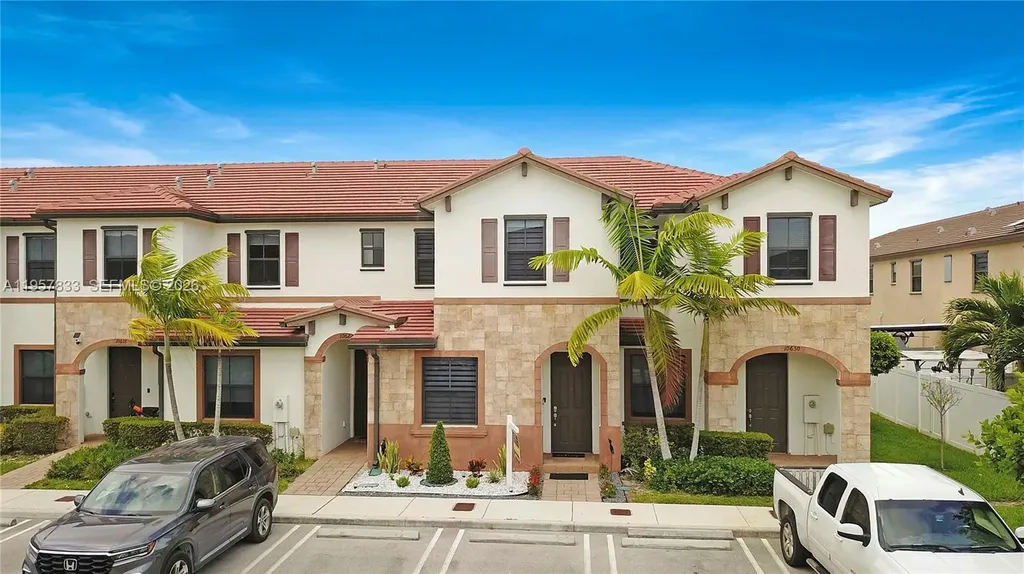 10628 W 33rd Way Hialeah FL 33018