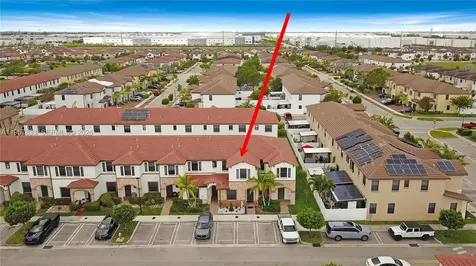 10628 W 33rd Way Hialeah FL 33018