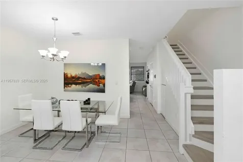 10628 W 33rd Way Hialeah FL 33018
