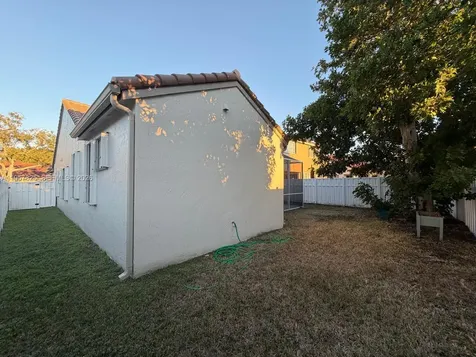 755 Falling Water Road Weston FL 33326