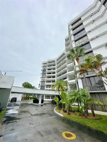 13953 Kendale Lakes Circle Miami FL 33183