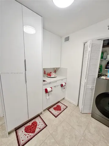 13953 Kendale Lakes Circle Miami FL 33183