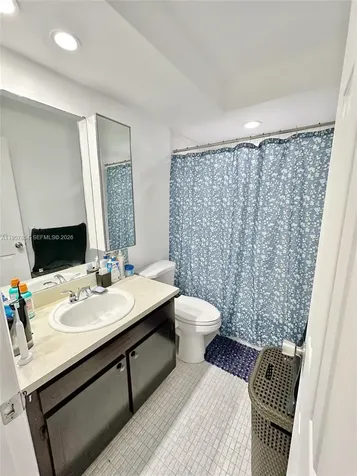 13953 Kendale Lakes Circle Miami FL 33183