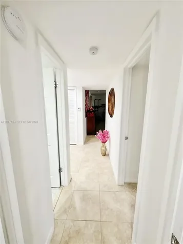 13953 Kendale Lakes Circle Miami FL 33183