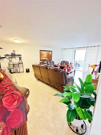 13953 Kendale Lakes Circle Miami FL 33183