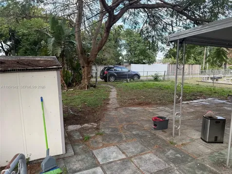 34 SW 5th Street Hallandale Beach FL 33009