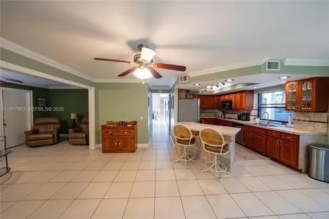 15552 SW 48th Street Miami FL 33185