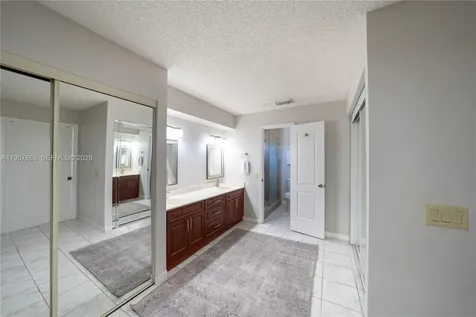 15552 SW 48th Street Miami FL 33185