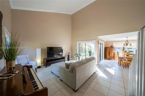 15552 SW 48th Street Miami FL 33185