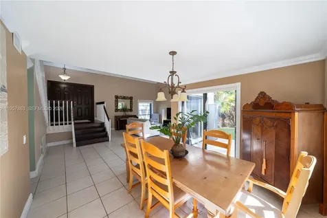 15552 SW 48th Street Miami FL 33185