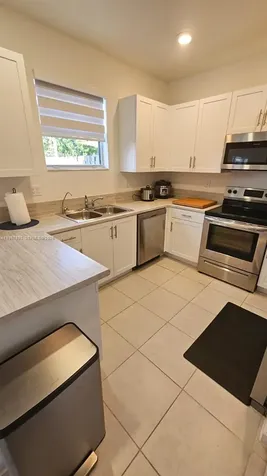 1146 SE 26th Terrace Homestead FL 33035