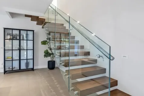 2851 SW 33rd Court Miami FL 33133
