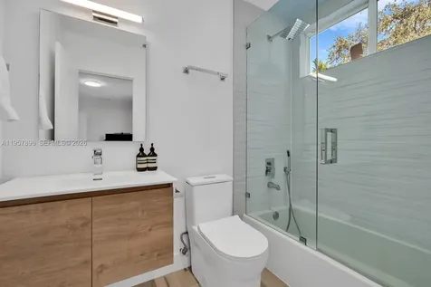 2851 SW 33rd Court Miami FL 33133