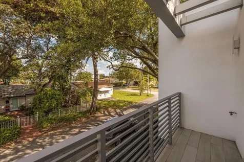 2851 SW 33rd Court Miami FL 33133