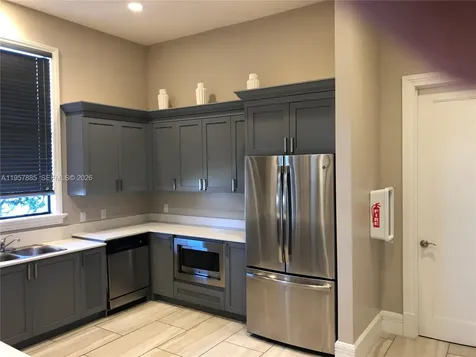 9333 W 33rd Lane Hialeah Gardens FL 33018