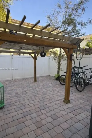 9333 W 33rd Lane Hialeah Gardens FL 33018