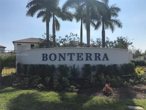 9333 W 33rd Lane Hialeah Gardens FL 33018