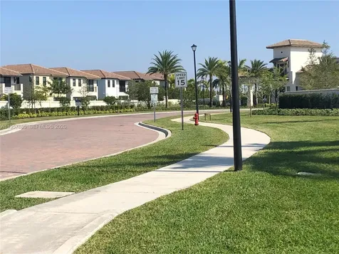 9333 W 33rd Lane Hialeah Gardens FL 33018