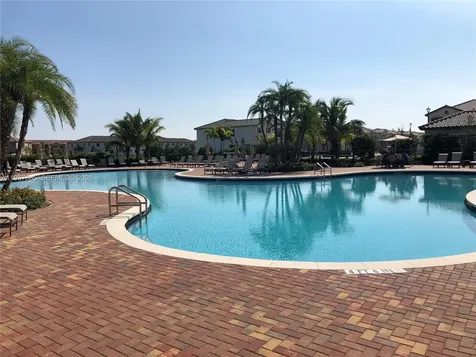9333 W 33rd Lane Hialeah Gardens FL 33018