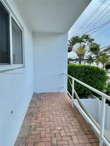 7312 Gary Avenue Miami Beach FL 33141