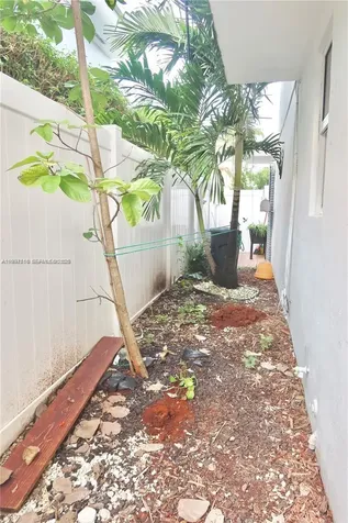 7312 Gary Avenue Miami Beach FL 33141