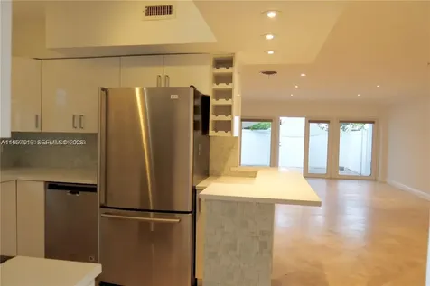 7312 Gary Avenue Miami Beach FL 33141