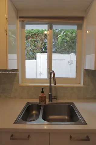 7312 Gary Avenue Miami Beach FL 33141