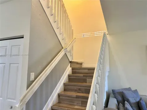 11032 W 33rd Way Hialeah FL 33018