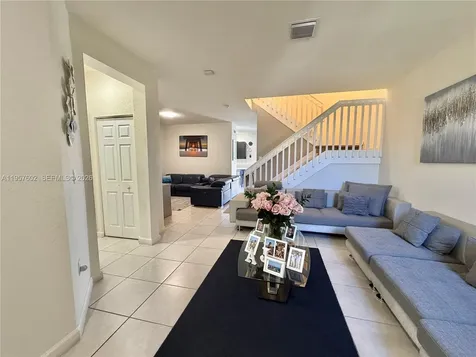 11032 W 33rd Way Hialeah FL 33018