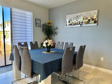 11032 W 33rd Way Hialeah FL 33018