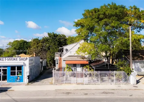 727 NW 29th Street Miami FL 33127