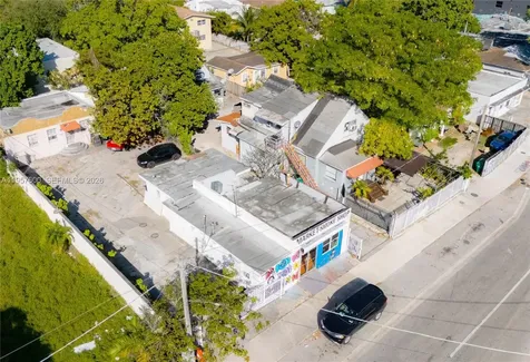 727 NW 29th Street Miami FL 33127