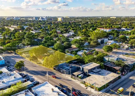 727 NW 29th Street Miami FL 33127