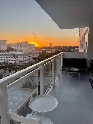 Hallandale Beach FL 33009