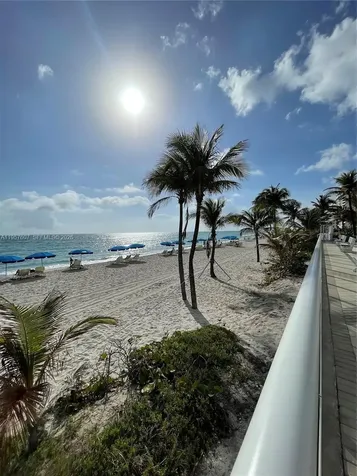 Hallandale Beach FL 33009