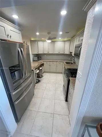 Hallandale Beach FL 33009