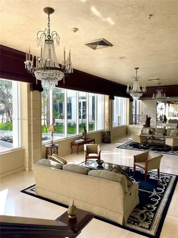Hallandale Beach FL 33009