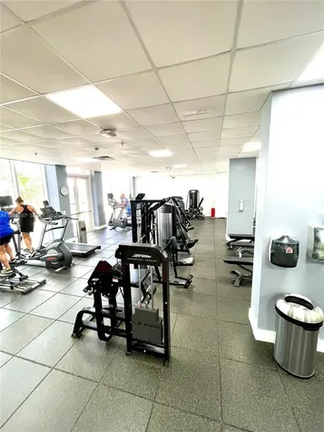 Hallandale Beach FL 33009