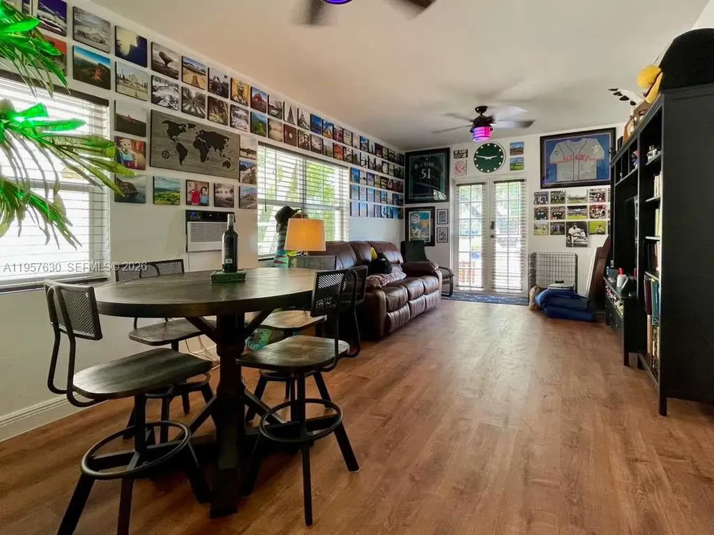 2463 Pine Tree Drive Miami Beach FL 33140